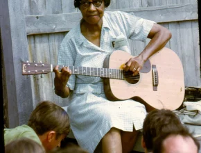 the-legend-elizabeth-cotten